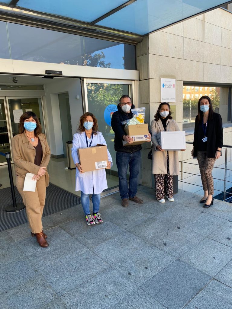 Entrega donació fàrmacs FHSJDM